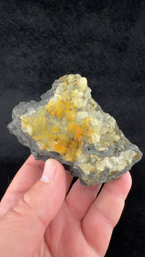 Chabazite from Ober-Widdersheim quarry, Hesse, Germany - image 2