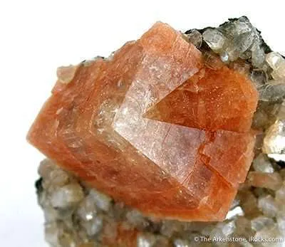 Chabazite on Heulandite - image 2