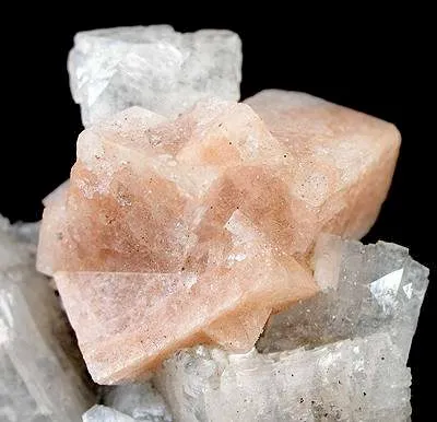 Chabazite on Heulandite - image 2