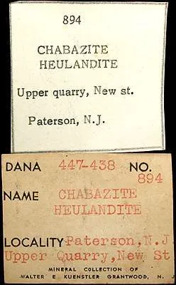 Chabazite on Heulandite - image 4