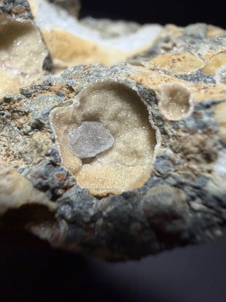 Chabazite on Vug filled basalt Matrix - image 3