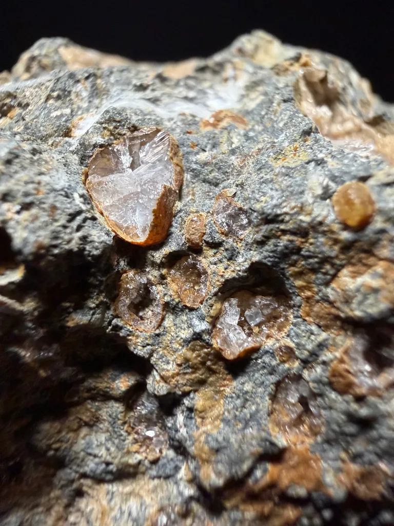 Chabazite on Vug filled basalt Matrix - image 4