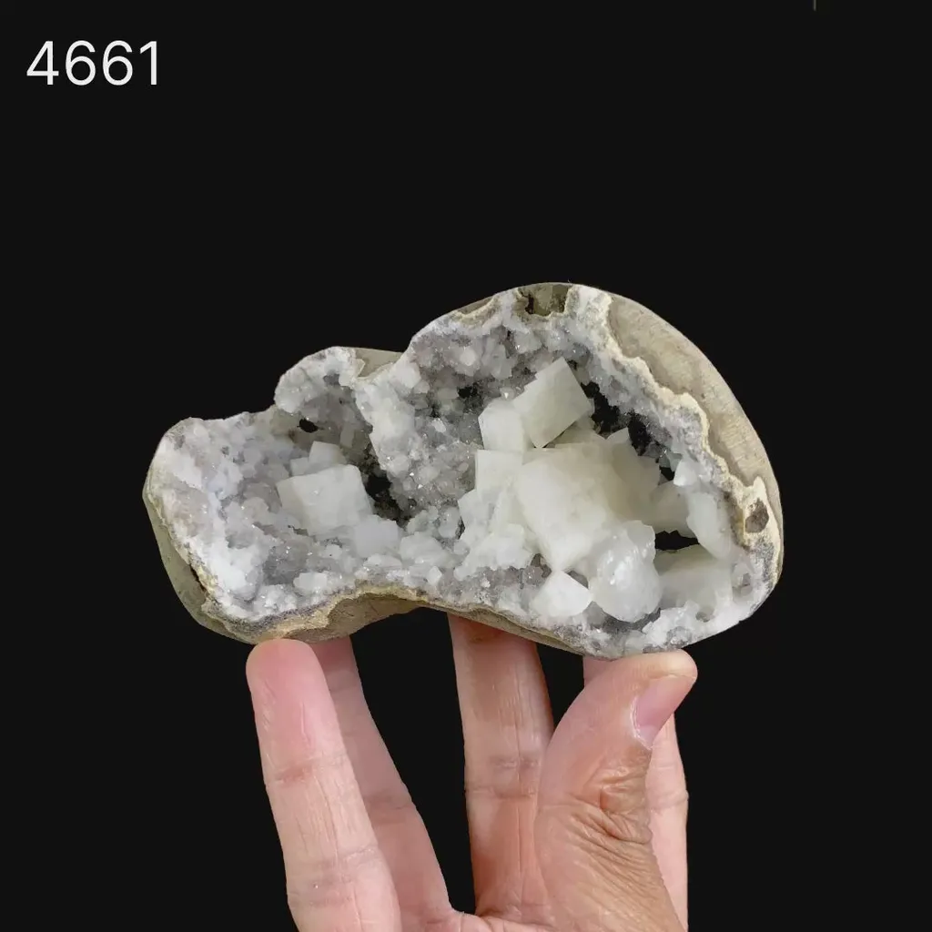 Chabazite Pesudeo Crystals inside Chalcedony Vug Natural Mineral Specimen - image 7