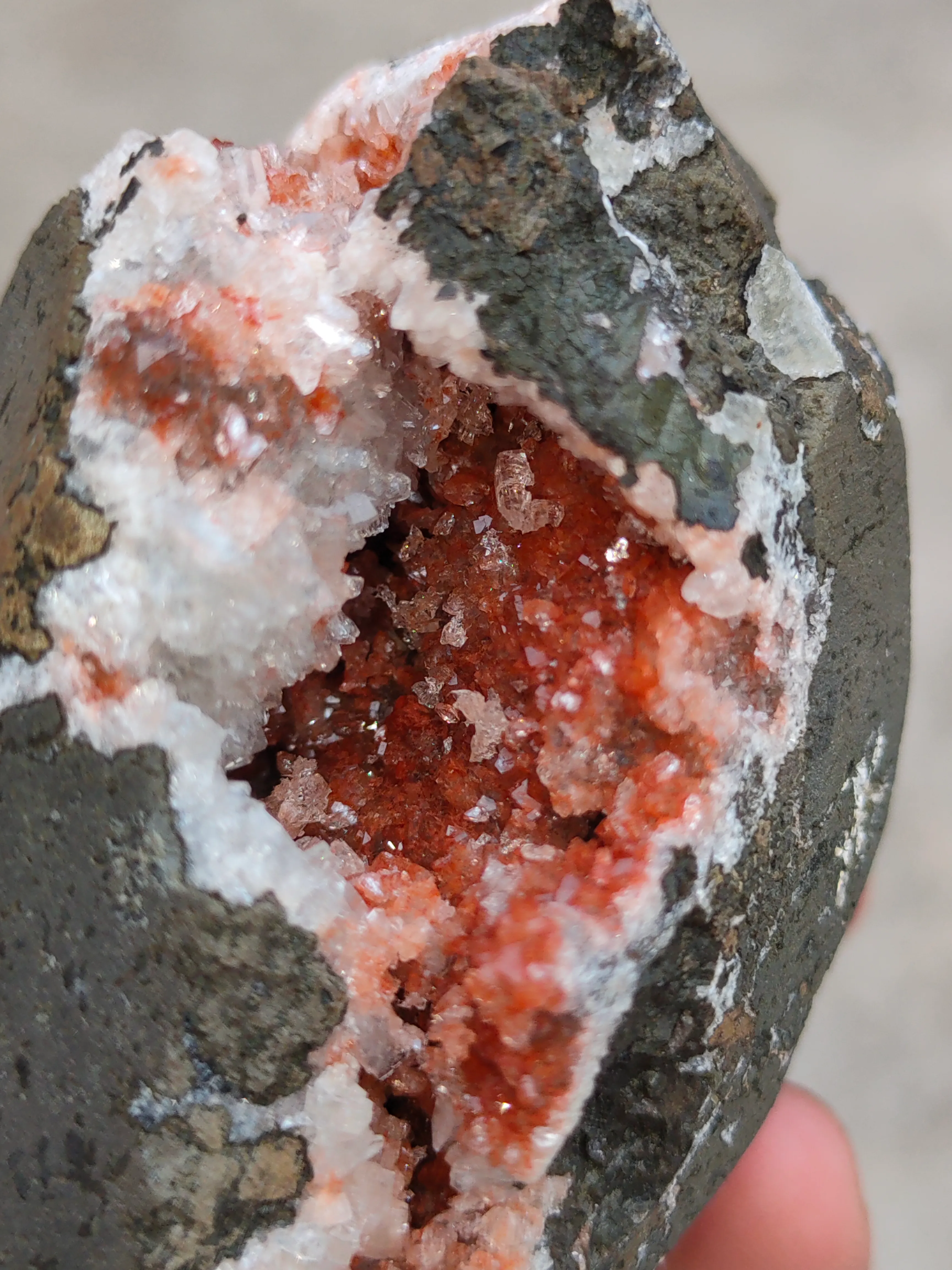 Chabazite with Heulandite - image 3