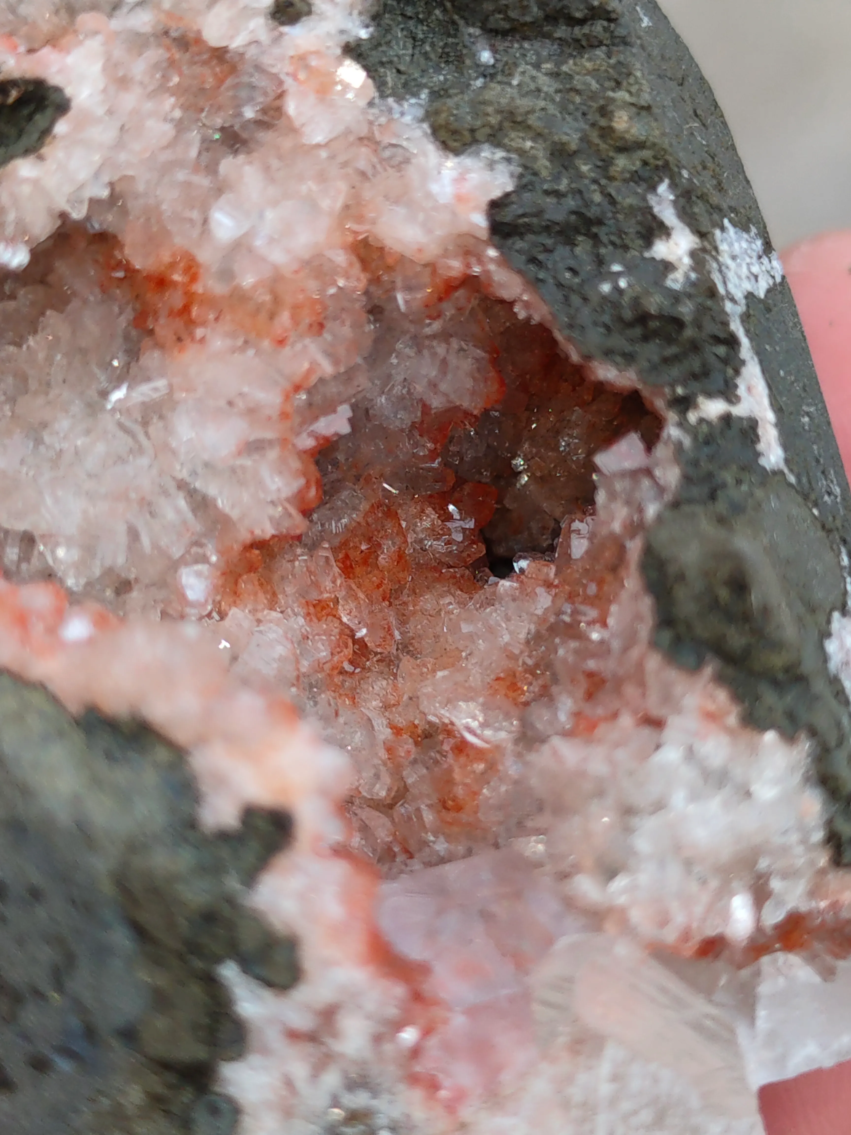 Chabazite with Heulandite - image 4