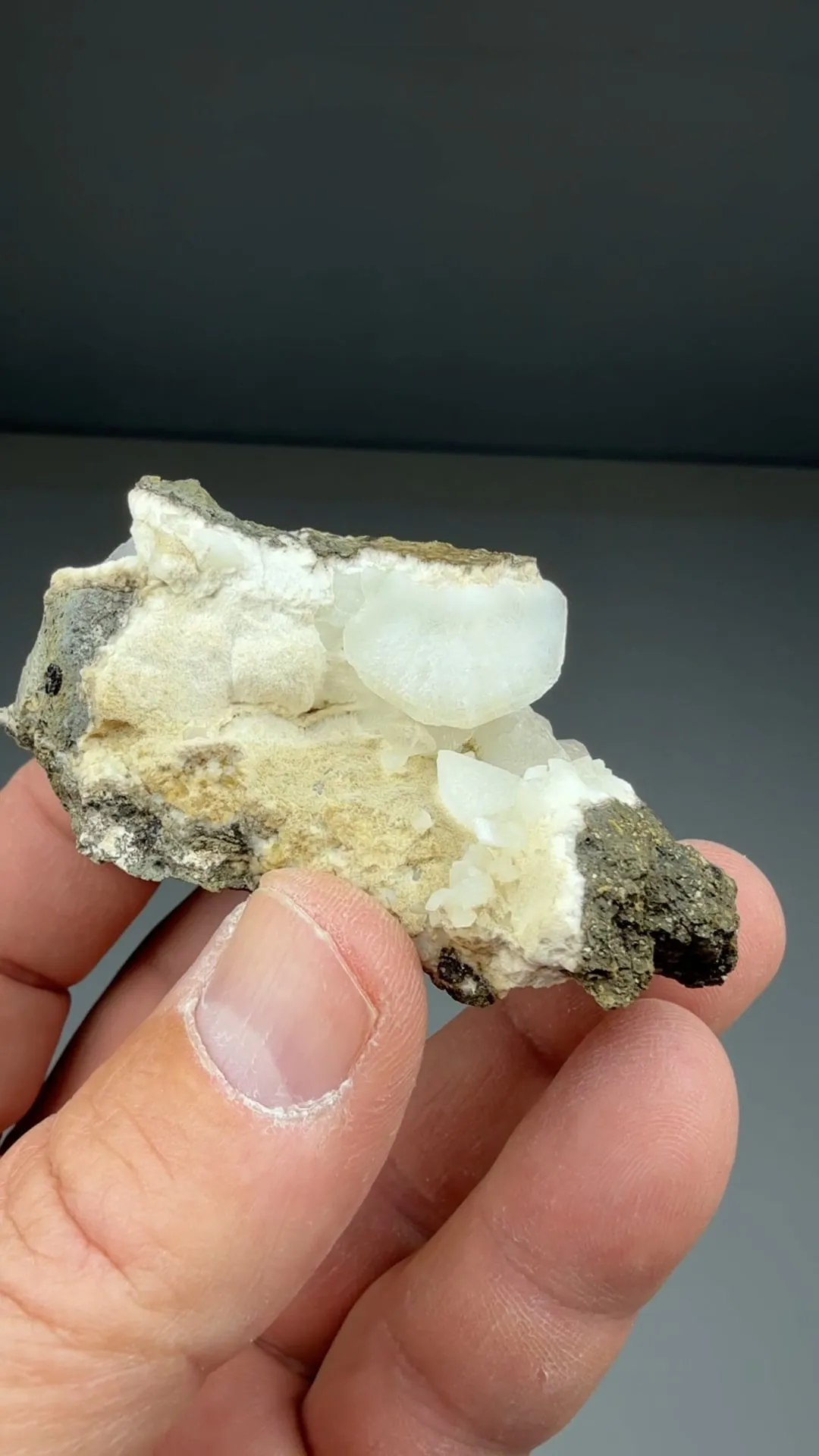 Chabazite with Heulandite, Analcime - image 2