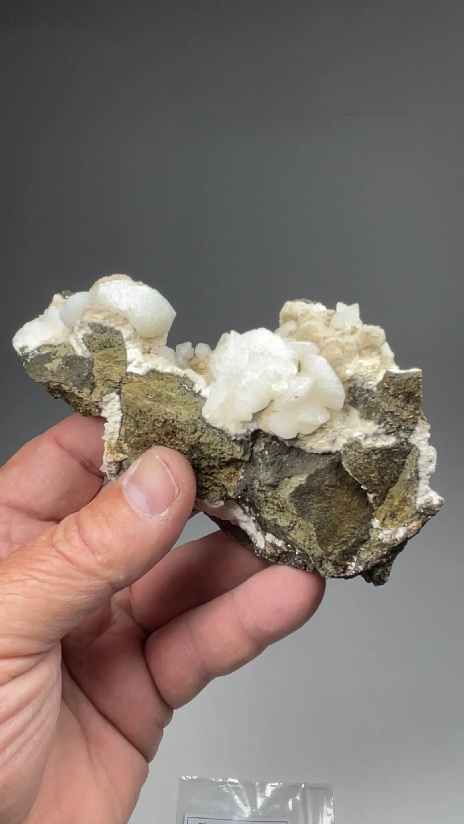 Chabazite with Heulandite, Mordenite - image 2