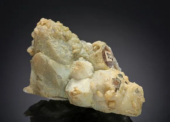 Chalcedony on Quartz - image 1