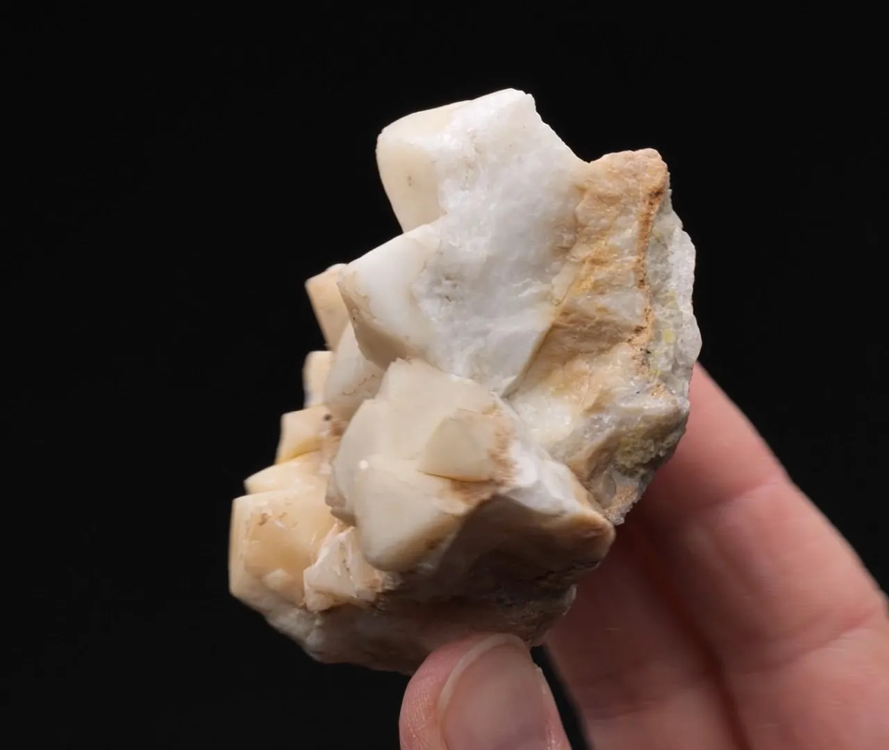 Chalcedony ps. after Fluorite - image 2