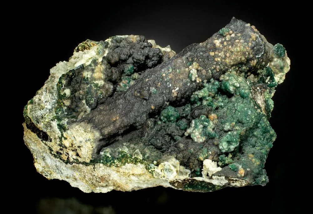 Chalcedony pseudomorph after Aragonite - image 1