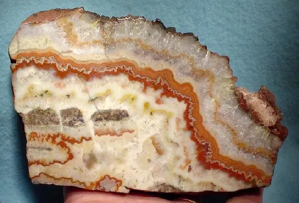 Chalcedony (Var: Agate) - image 1