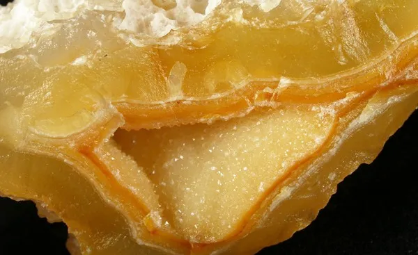 Chalcedony (Var: Agate) - image 2