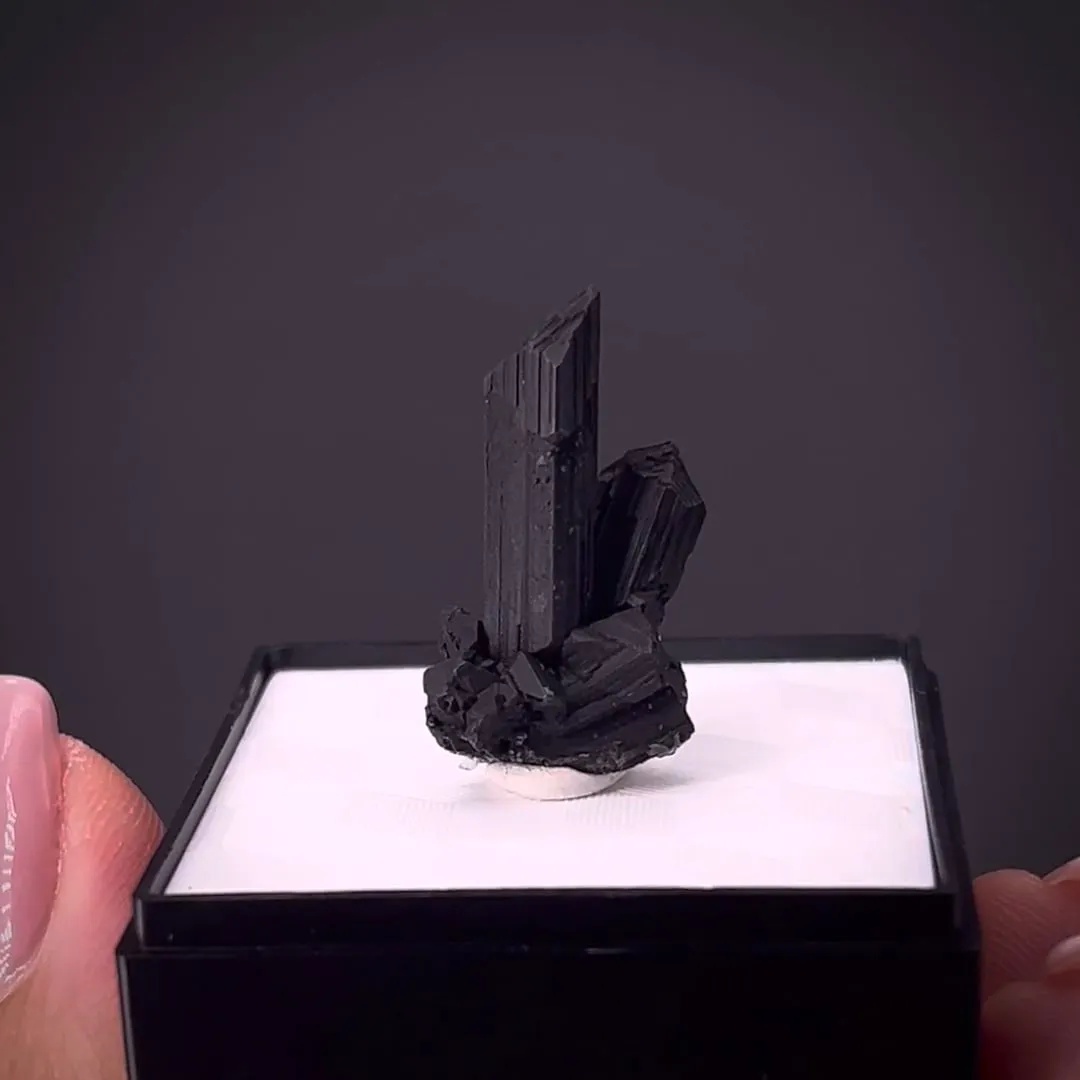 Chalcocite (twinned) - image 2