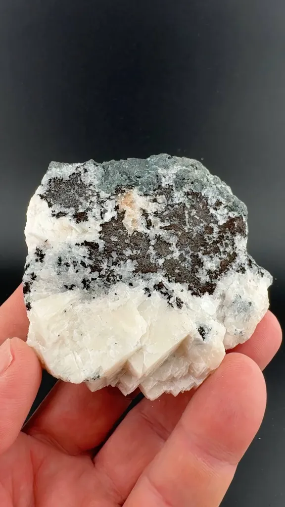 Chalcocite with Silver, Calcite image