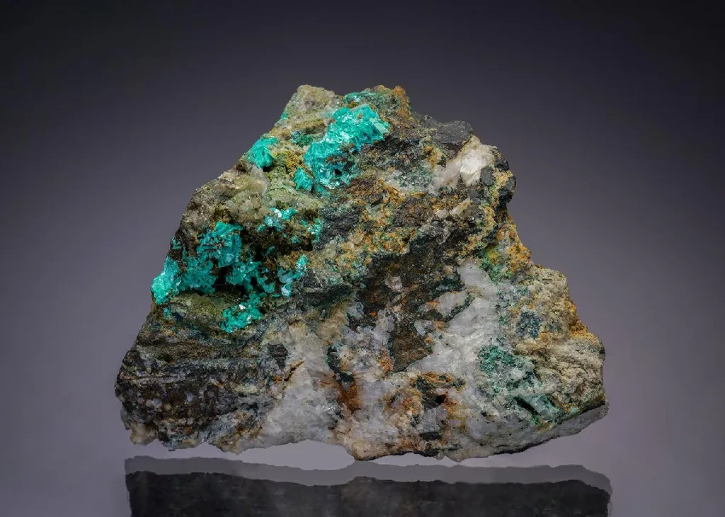 Chalcophyllite image