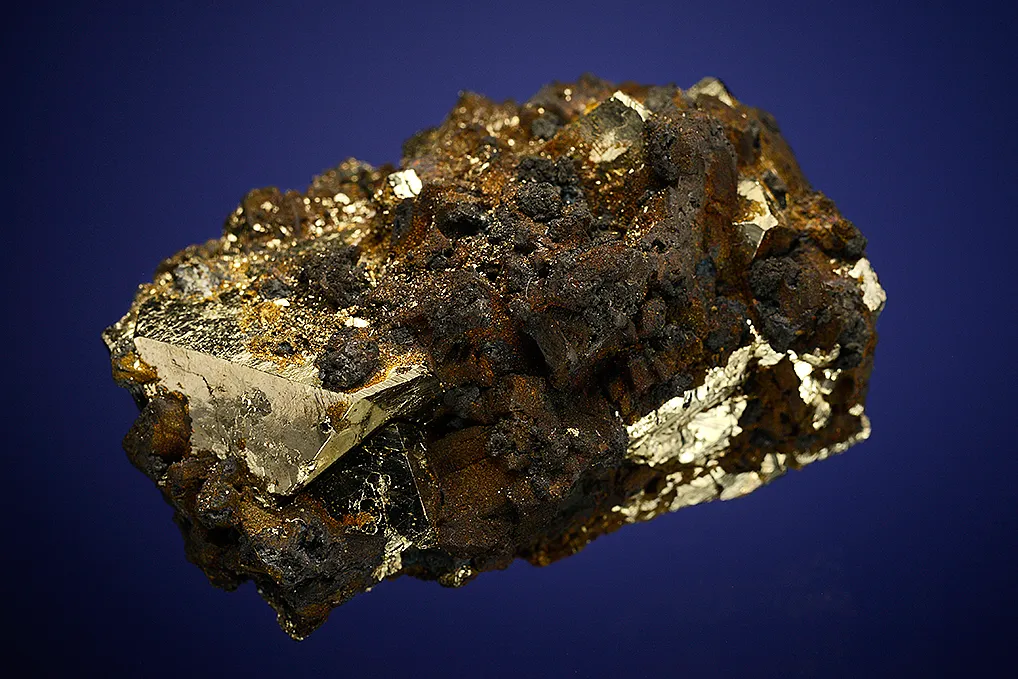 Chalcopyrite after Enargite on Pyrite - image 4