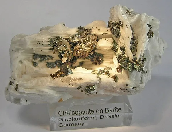 Chalcopyrite, Baryte image