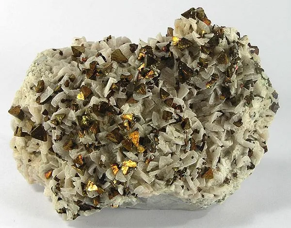 Chalcopyrite, Dolomite image