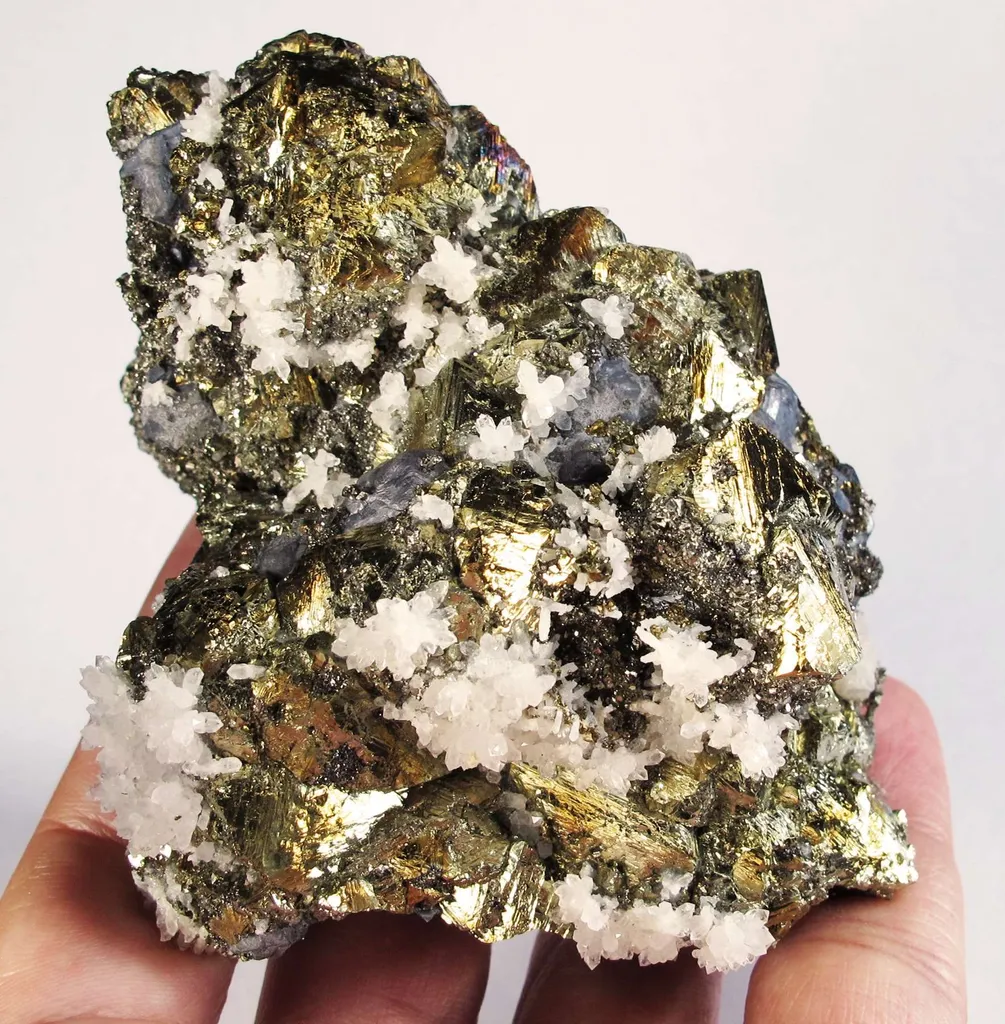 Chalcopyrite, Galena and Quartz - image 4