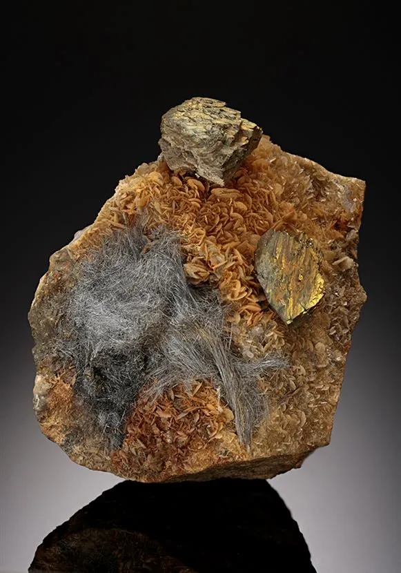 Chalcopyrite, Jamesonite? on Siderite - image 1