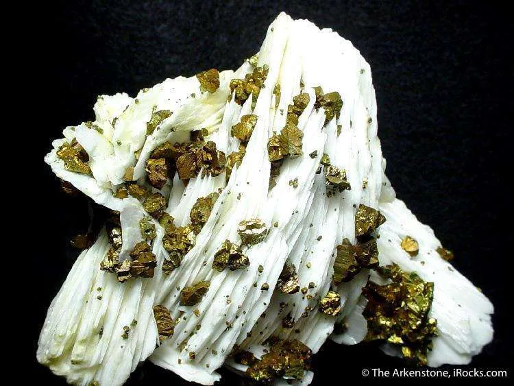 Chalcopyrite on Barite image