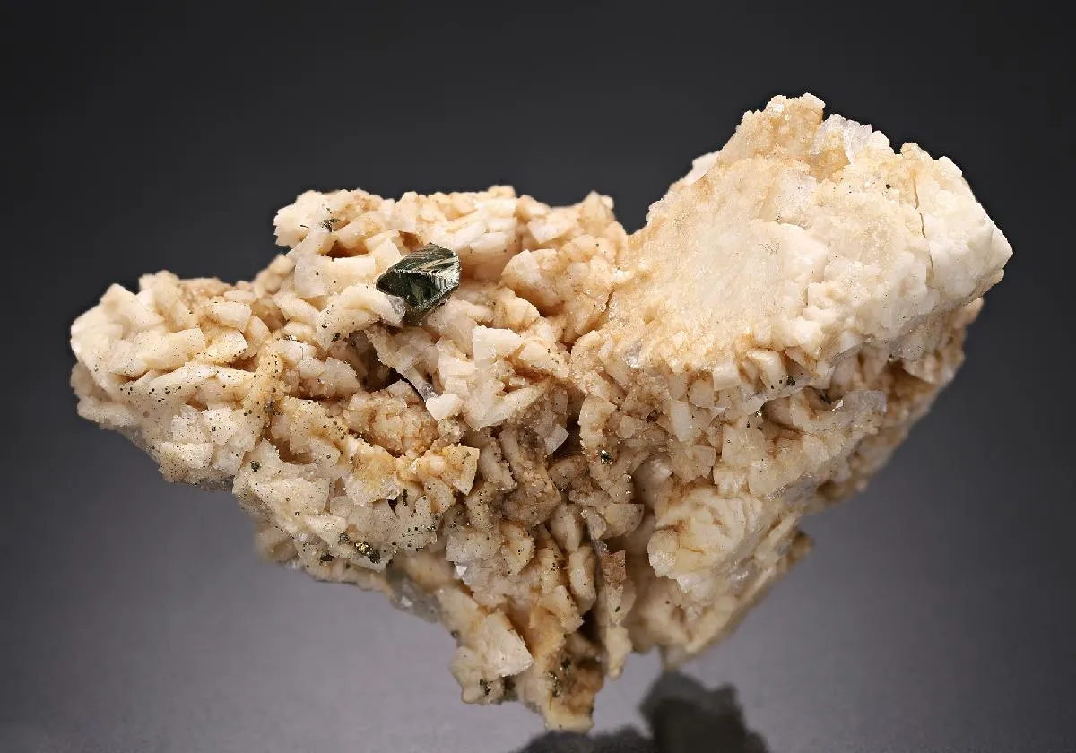 Chalcopyrite on Dolomite - image 1