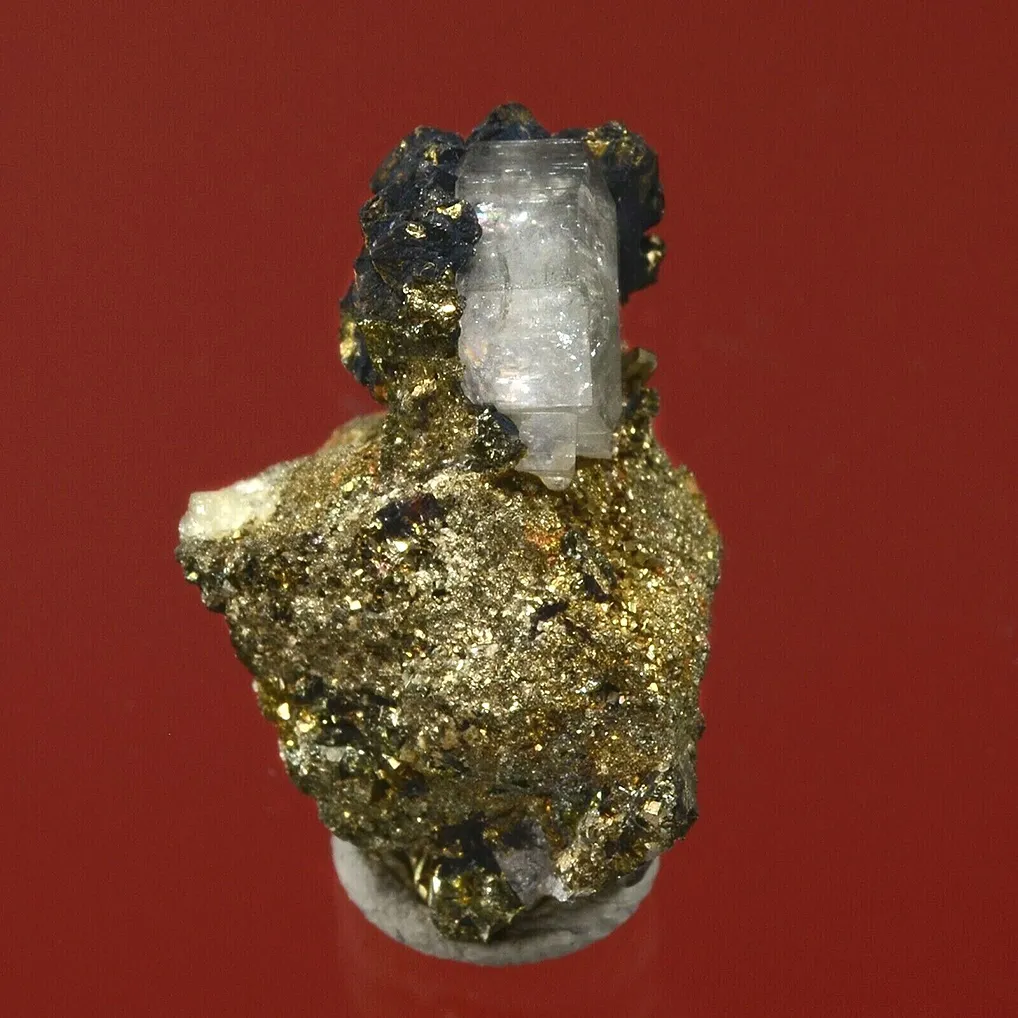 Chalcopyrite on Fluorapatite - image 3