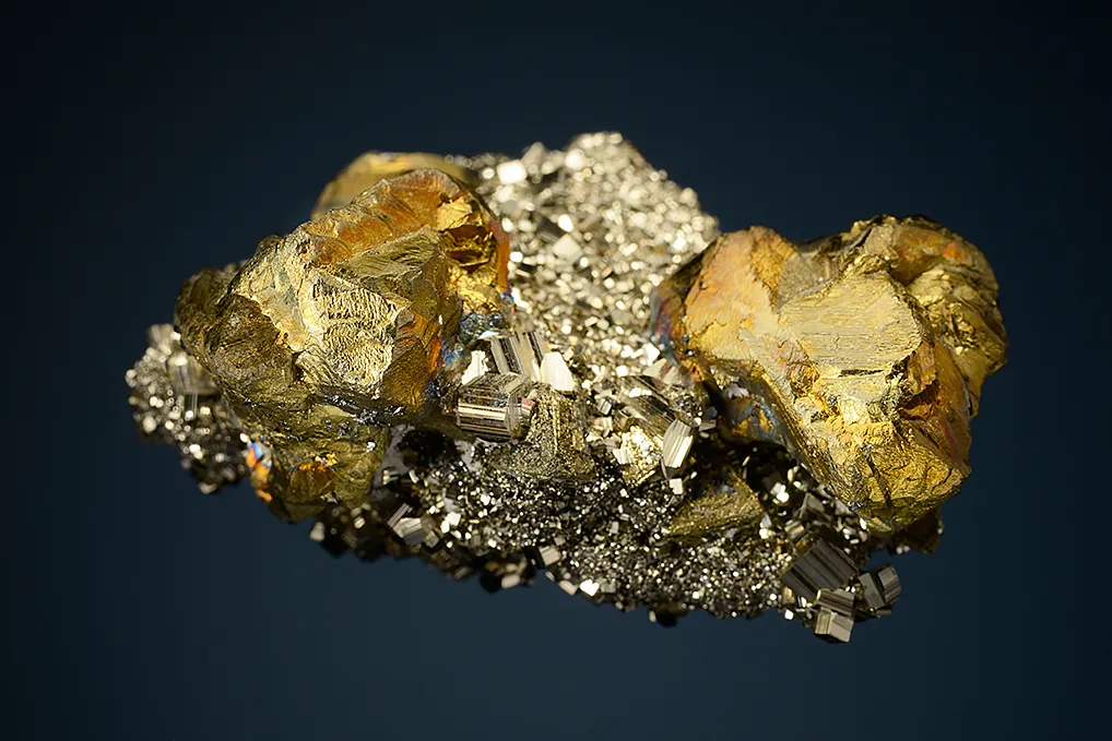Chalcopyrite on Pyrite - image 4