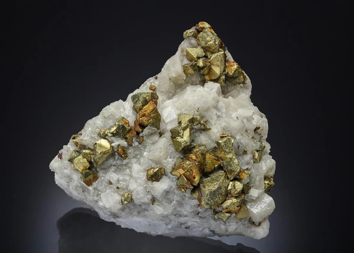 Chalcopyrite on Quartz - image 1
