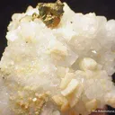 Chalcopyrite on Quartz - image 3