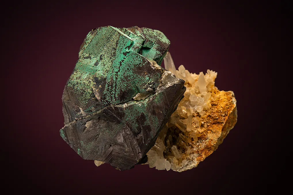 Chalcopyrite on Quartz (repaired) image
