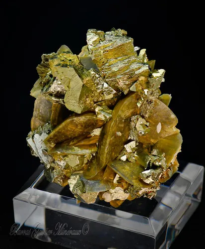 Chalcopyrite on Siderit image