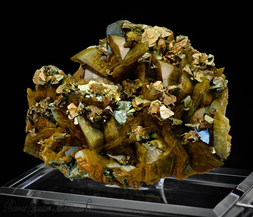 Chalcopyrite on Siderit image