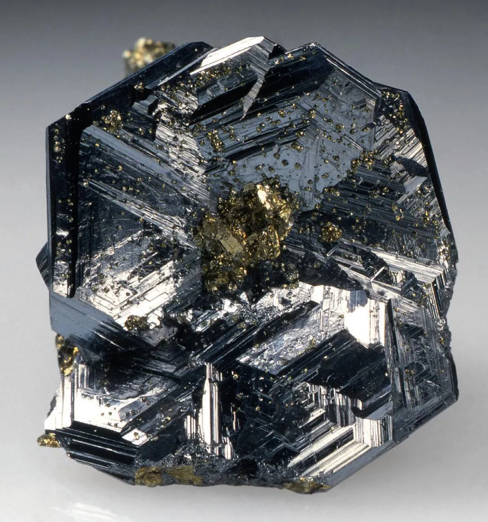 Chalcopyrite, Polybasite - image 1