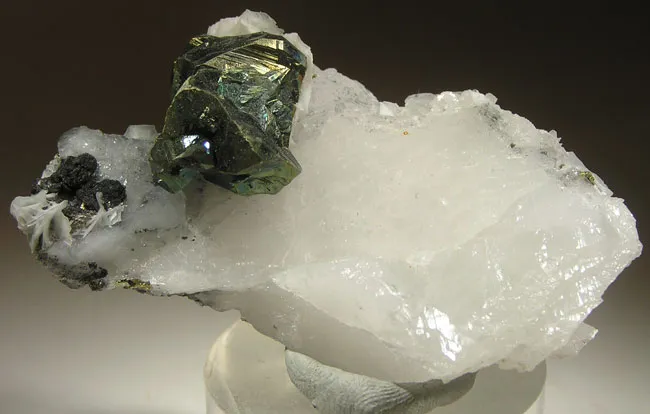 Chalcopyrite, Quartz image
