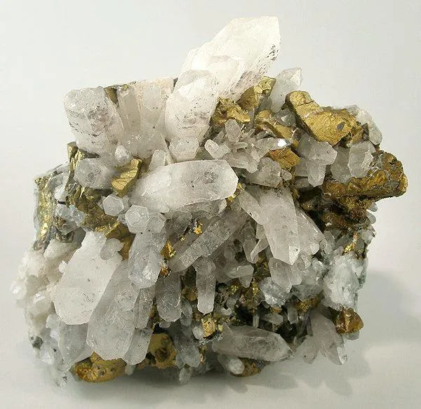 Chalcopyrite, Quartz image