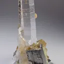 Chalcopyrite, Quartz, Ferberite and Siderite - image 2