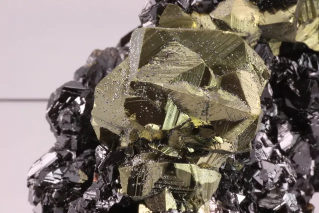 Chalcopyrite, Sphalerite - image 3