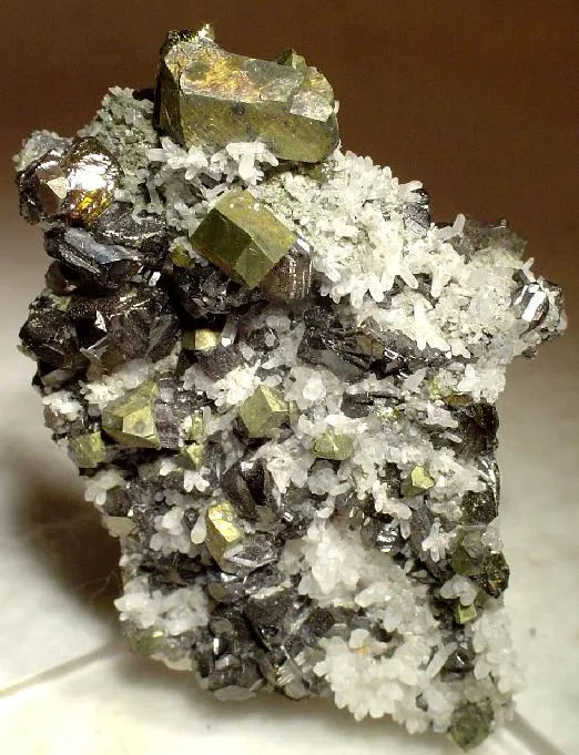 Chalcopyrite, Sphalerite, Quartz image