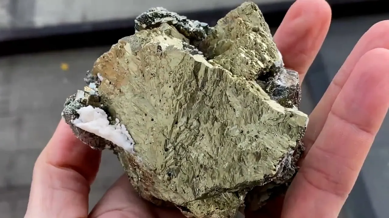 Chalcopyrite with Arsenopyrite - image 7