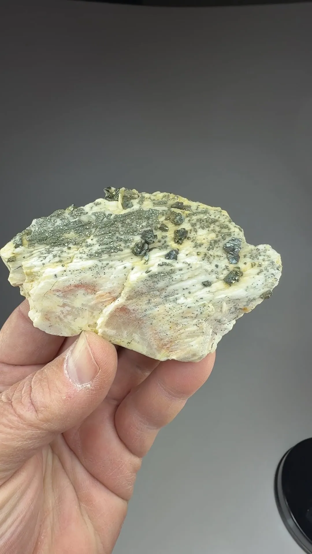 Chalcopyrite with Barite - image 2