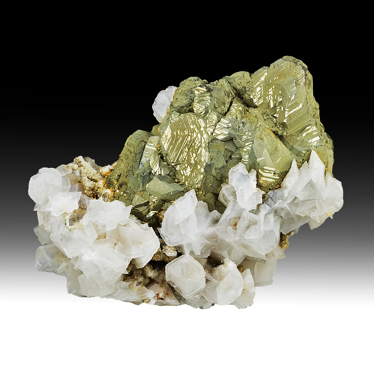 Chalcopyrite with Calcite - image 1