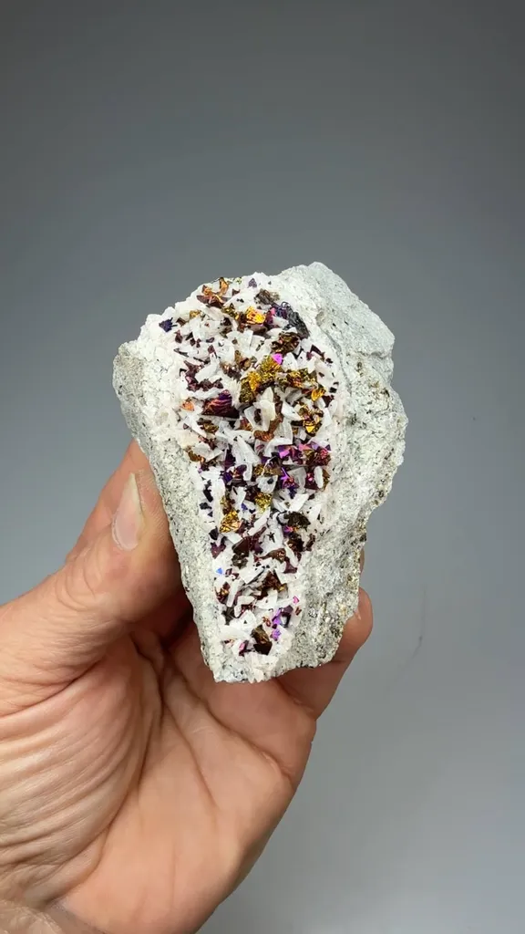 Chalcopyrite with Dolomite image
