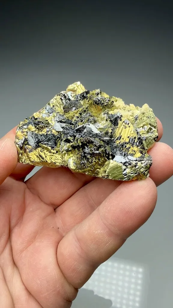 Chalcopyrite with Ferberite, Sphalerite - image 2