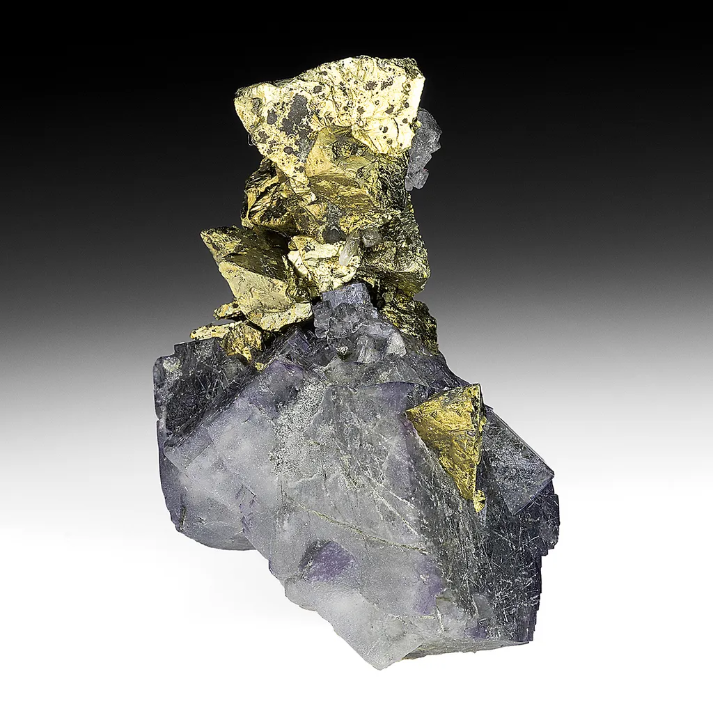 Chalcopyrite with Fluorite, Jamesonite inclusions image