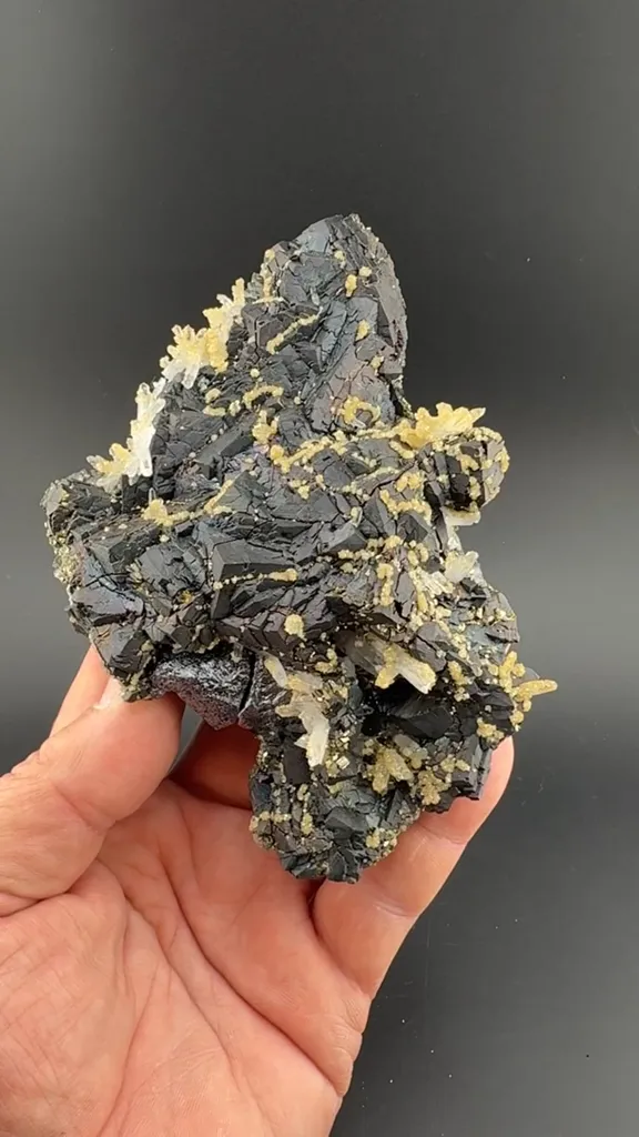 Chalcopyrite with Quartz, Siderite, Galena image