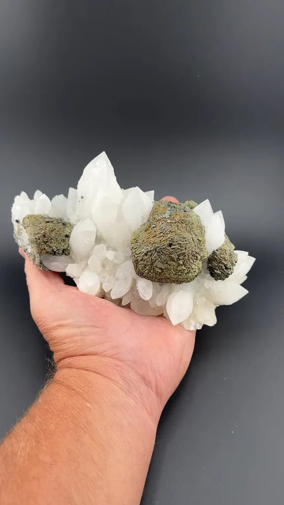 Chalcopyrite with Quartz, Sphalerite image