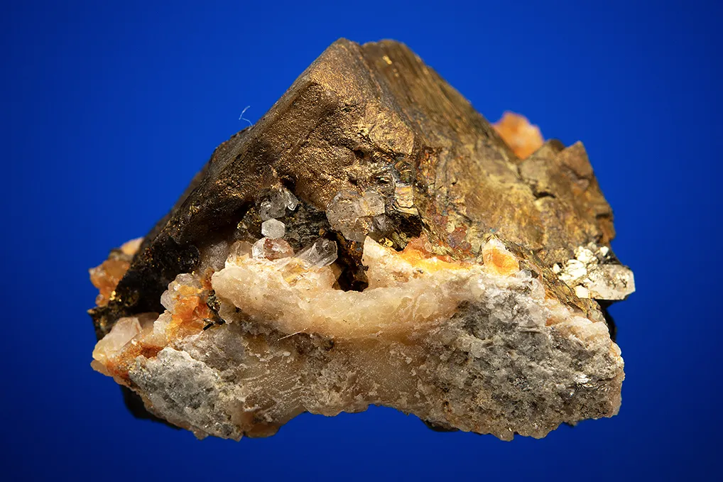 Chalcopyrite with Siderite - image 3