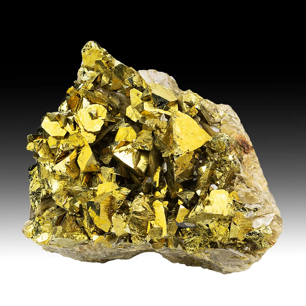 Chalcopyrite with Siderite image