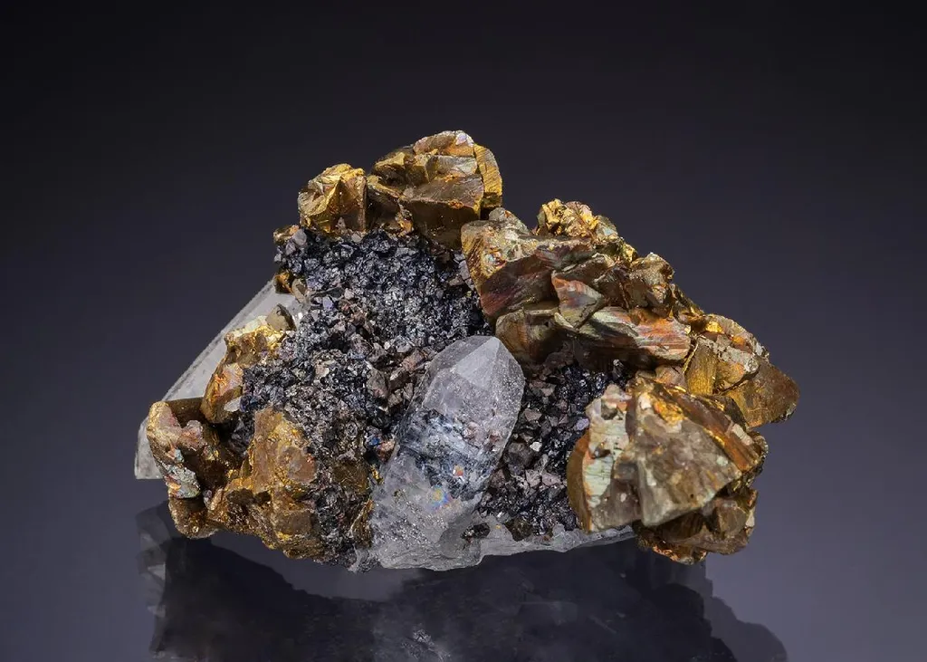 Chalcopyrite with Sphalerite on Quartz image